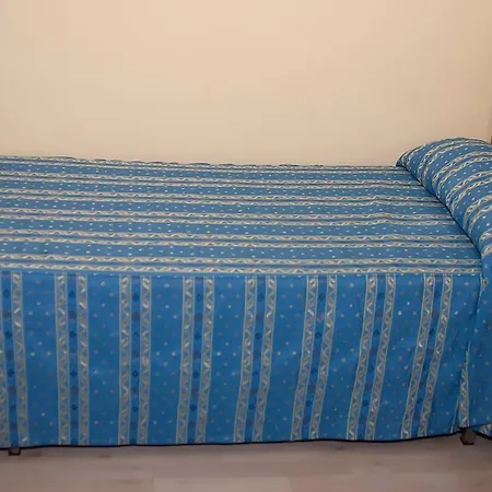 Nuria Guest house *